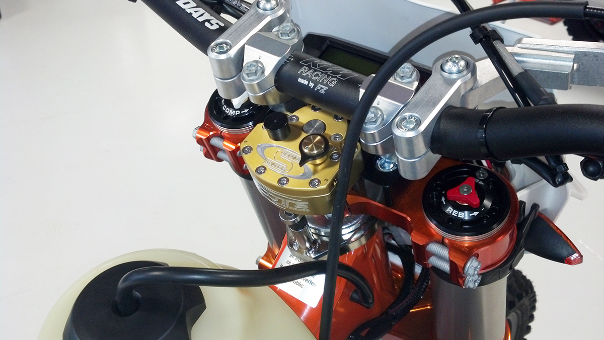 SUB Mount /Complete Stabilizer Kit /Solid type /using stock triple clamps