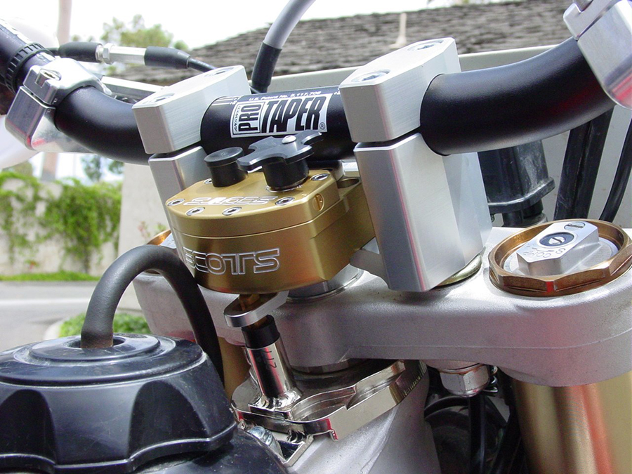 SUB Mount / Complete Stabilizer Kit / when using stock triple clamps
